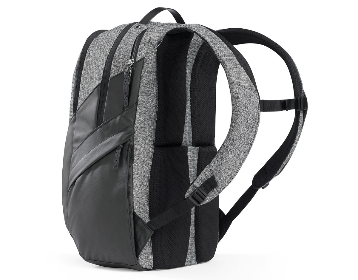 Myth Pack 28L (15'') - Granite Black