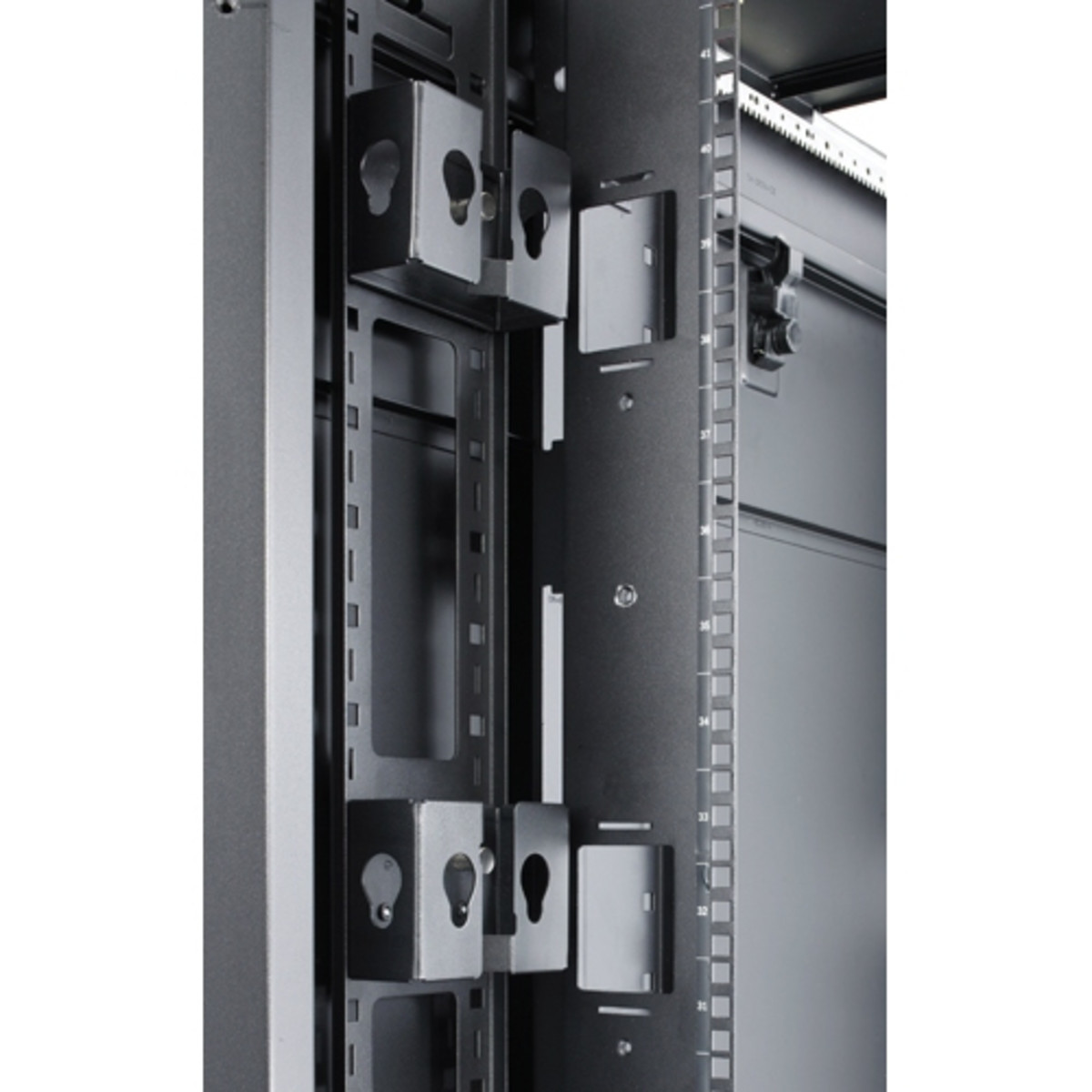 Cable Containment Bracket w/PDU Mounting