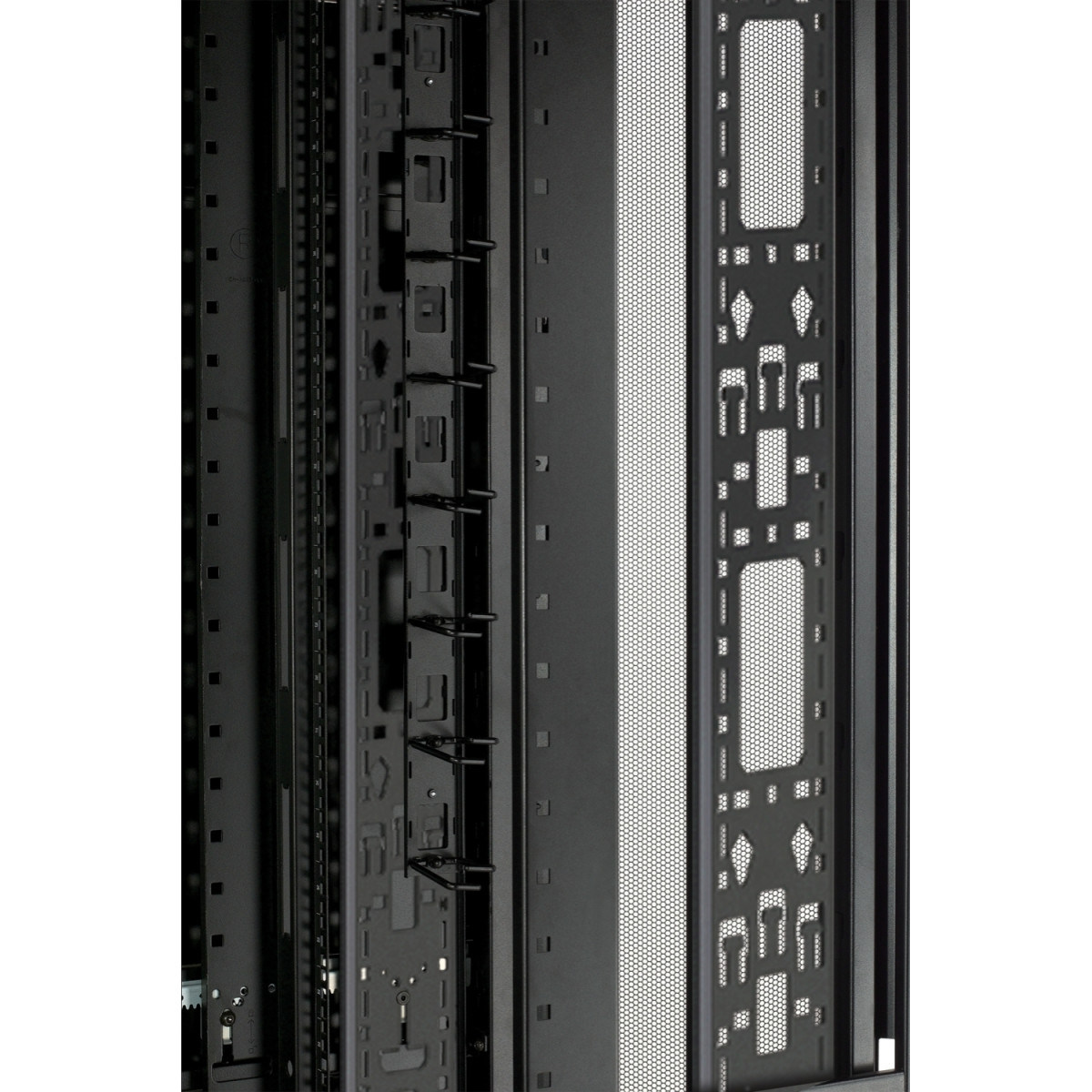 SX 42U 750W x 1070D Rack W/out Sides Blk