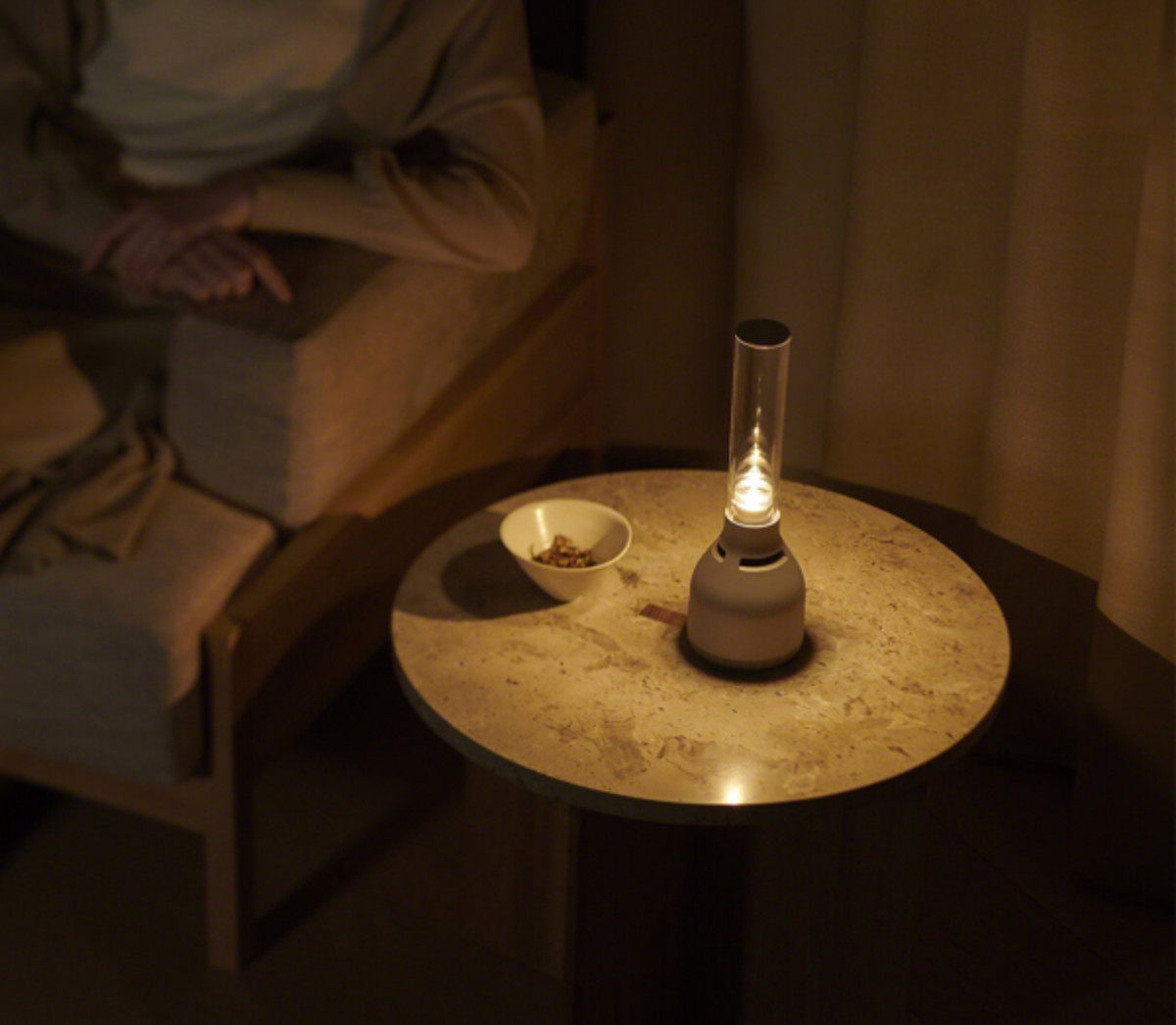 Sound & Illumination Glass BluT Speaker