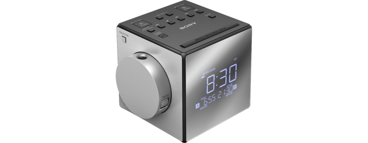 Clock Radio with Time Projector