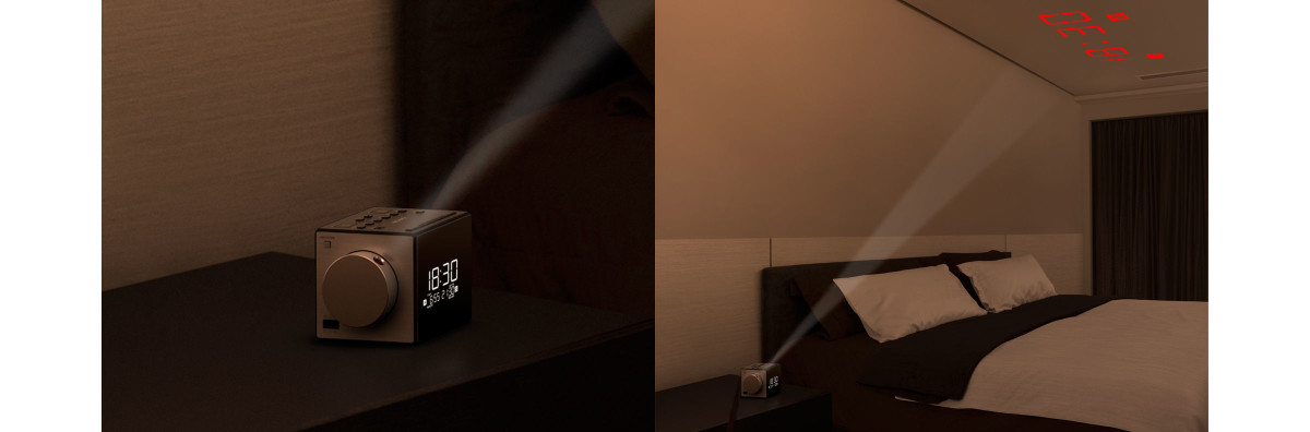 Clock Radio with Time Projector