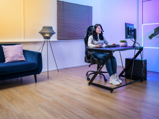 GXT711X Dominus Desk